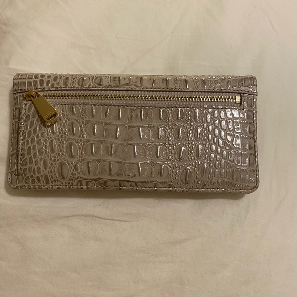 Brahmin Ady Wallet Oyster Mini - Picture 2 of 6